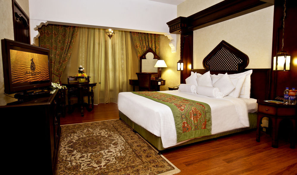 Arabian Courtyard Hotel & Spa Dubai Exterior photo